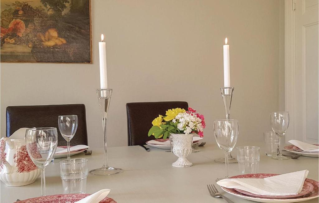 Amazing Home In Mantorp With 3 Bedrooms And Wifi photo 1