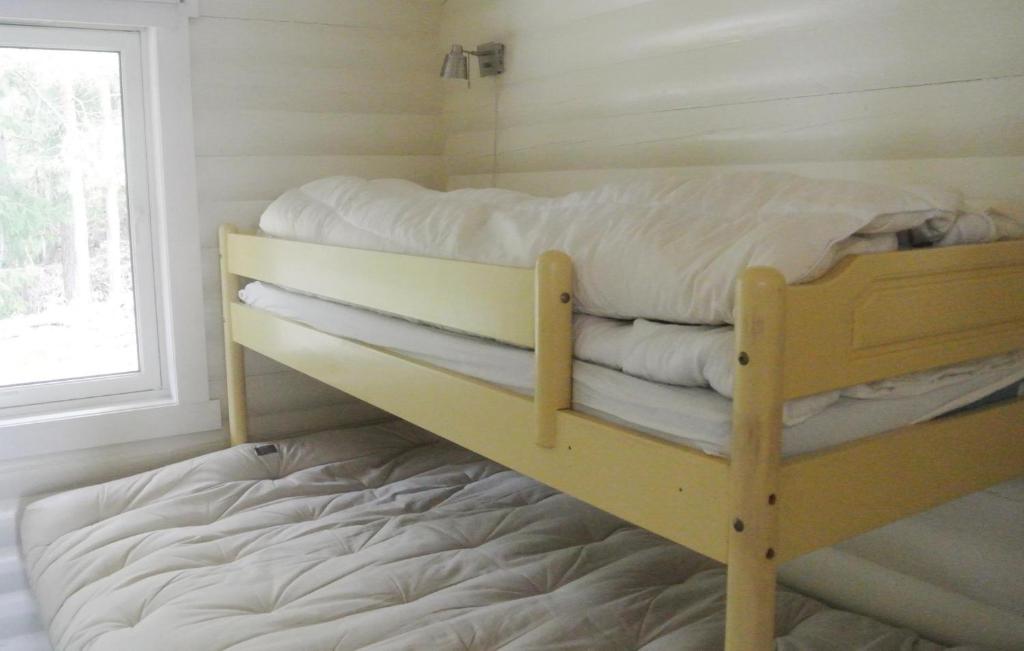 Awesome Home In Nordre Frogn With 3 Bedrooms And Wifi photo 2