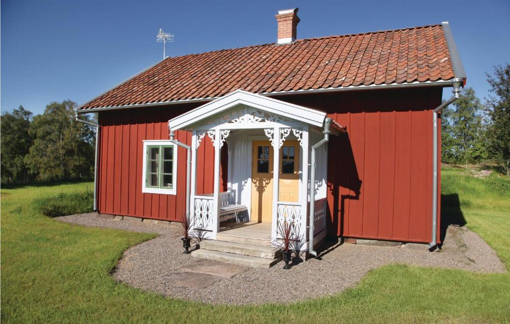 Beautiful Home In Vaggeryd With 2 Bedrooms And Wifi