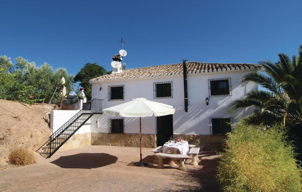 Amazing Home In Sileras-almedinilla With 6 Bedrooms, Wifi And Outdoor Swimming Pool photo 2