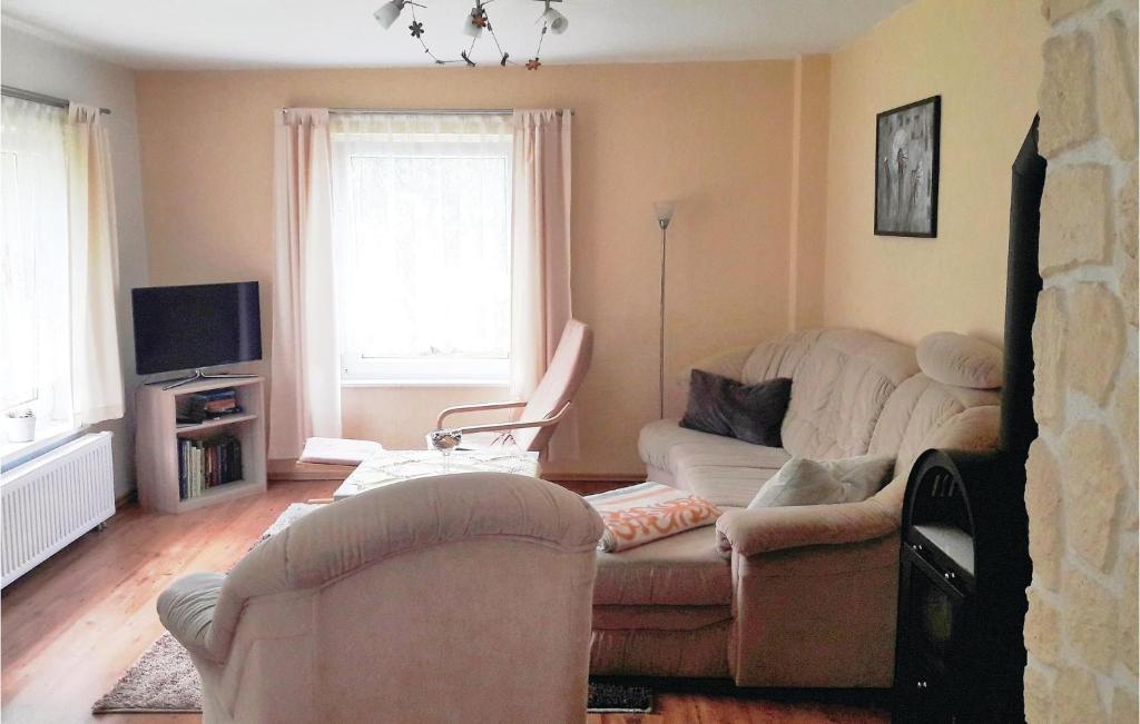 Stunning Home In Alt Schwerin With 2 Bedrooms And Wifi photo 4