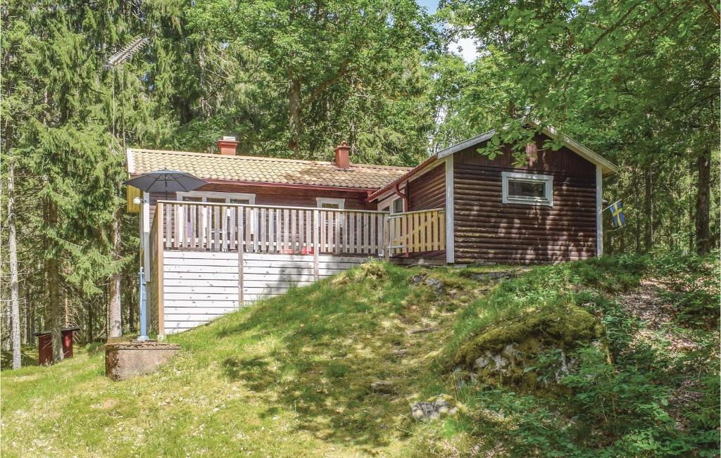Nice Home In Hallaryd With 3 Bedrooms And Internet