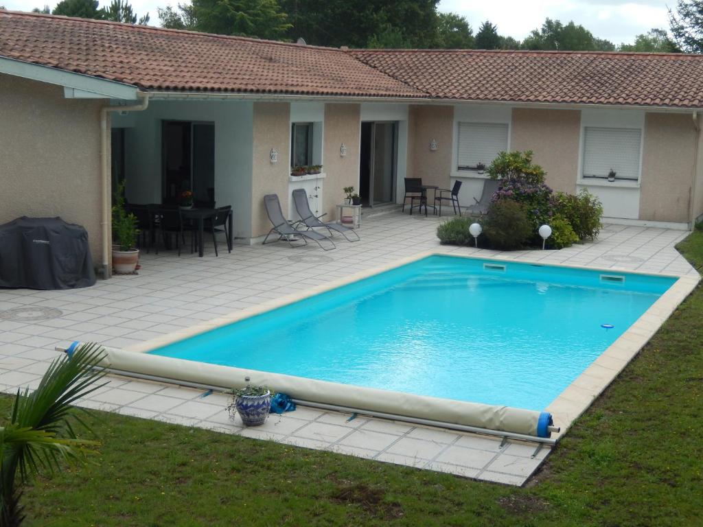 Villa De Guénifey photo 3