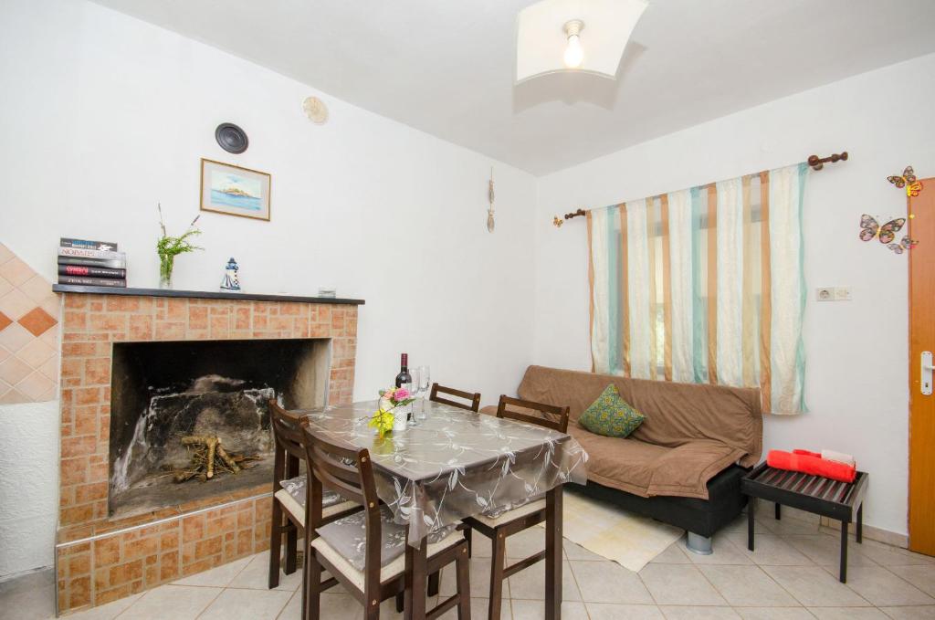 Apartment Dijana photo 4