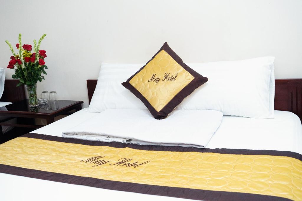 Двухместный (Стандартный двухместный номер с 1 кроватью и ванной), May Hotel