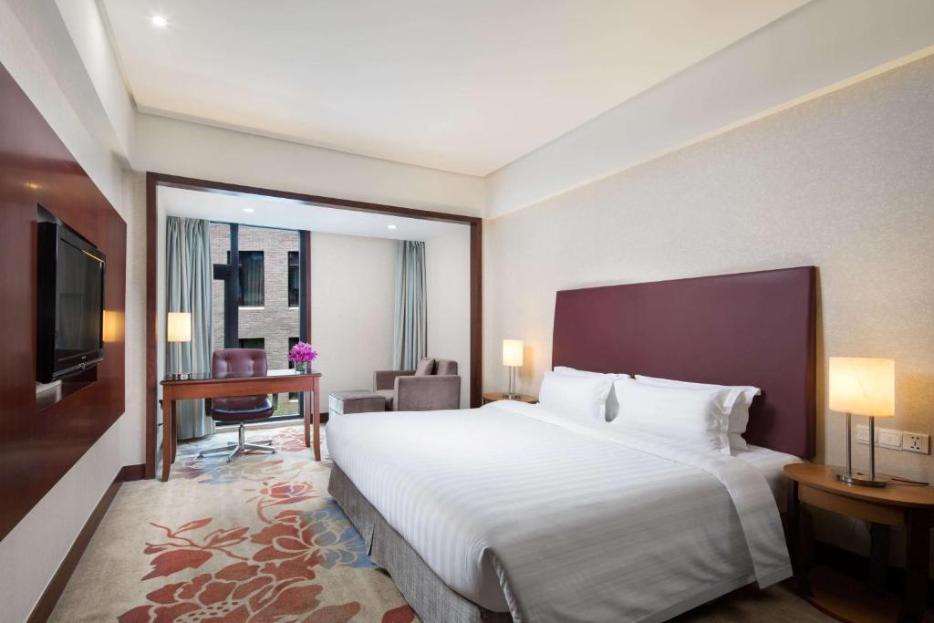 Ramada by Wyndham Beijing Airport photo 3