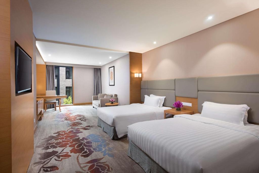 Ramada by Wyndham Beijing Airport photo 2