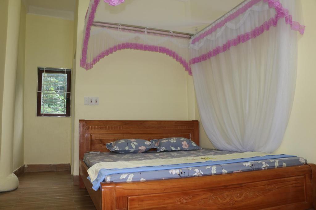 Ngườm Ngao Bản Giốc homestay