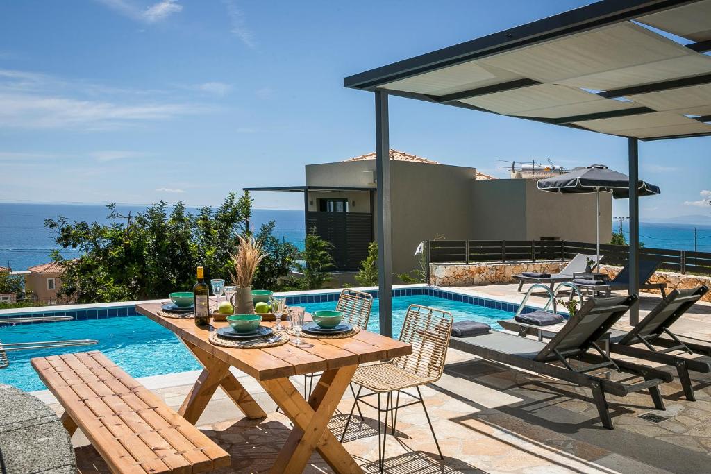 Villa Blue Sea photo 1