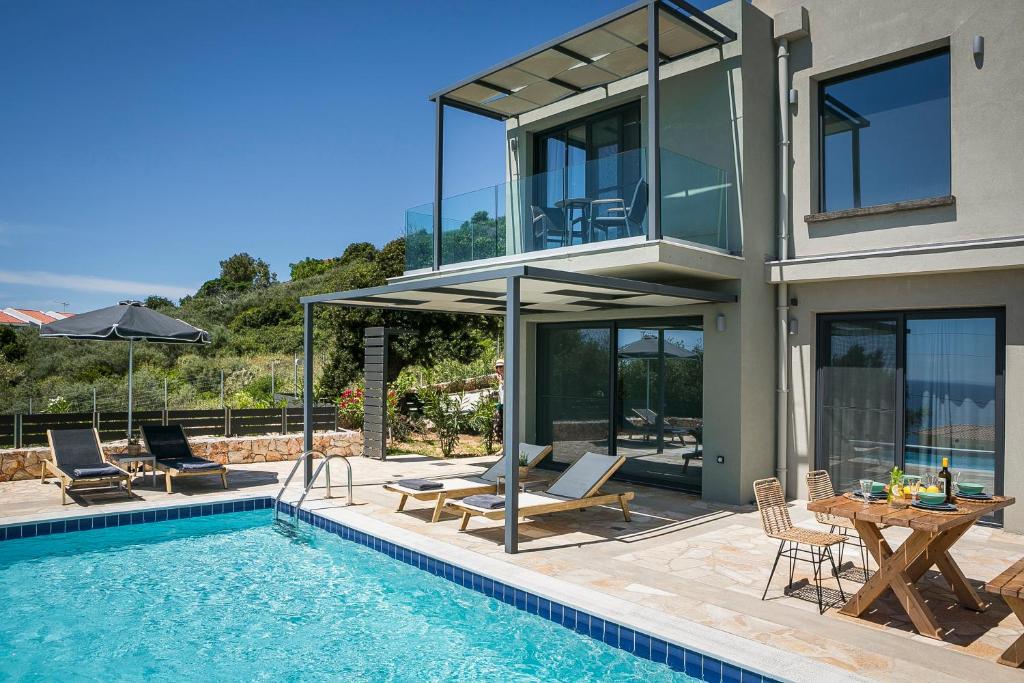 Villa Sea front