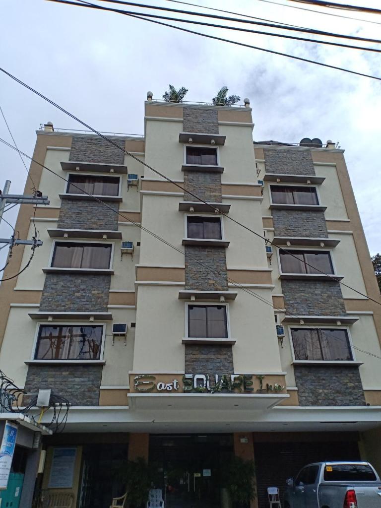 East Square Inn photo 1