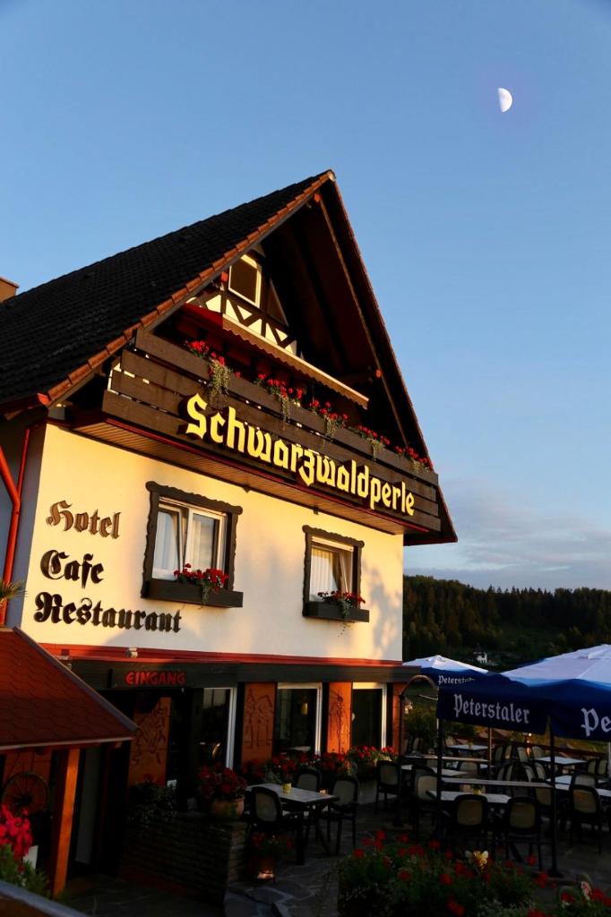 Hotel-Berggasthof Schwarzwaldperle photo 2