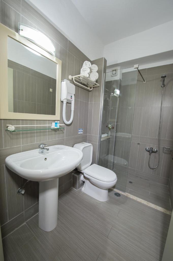Astron Hotel photo 1
