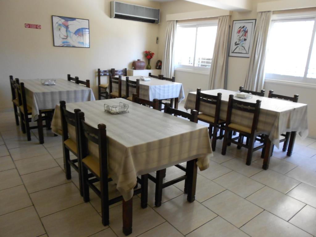 Denis Hotel photo 1