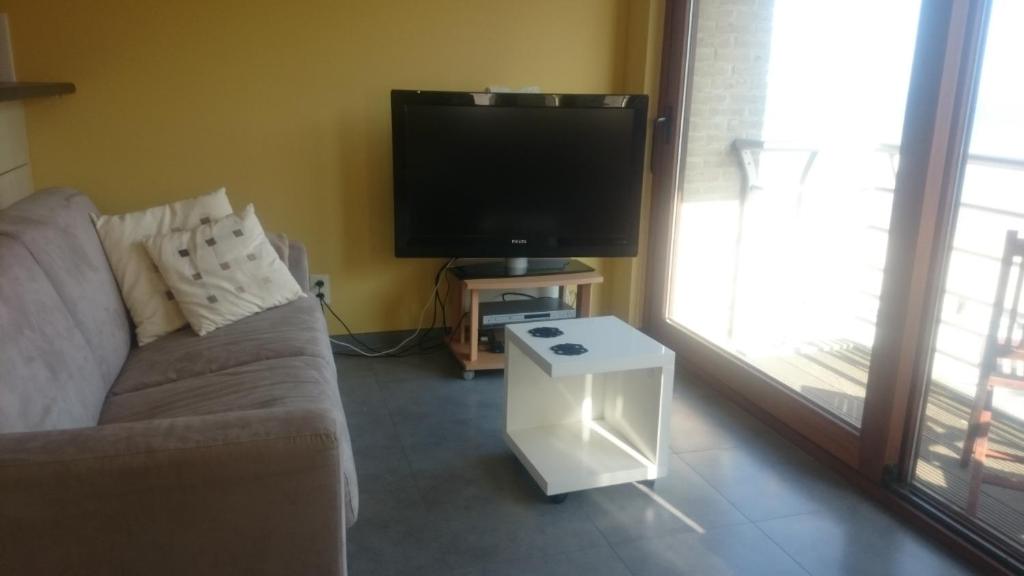 Studio apartment 'De Strandwandeling' with frontal sea view near Ostend photo 3