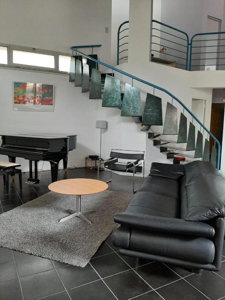 Superb architect villa 230m2 near beach south France photo 4