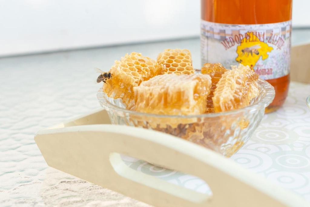 Honey Farm House photo 4