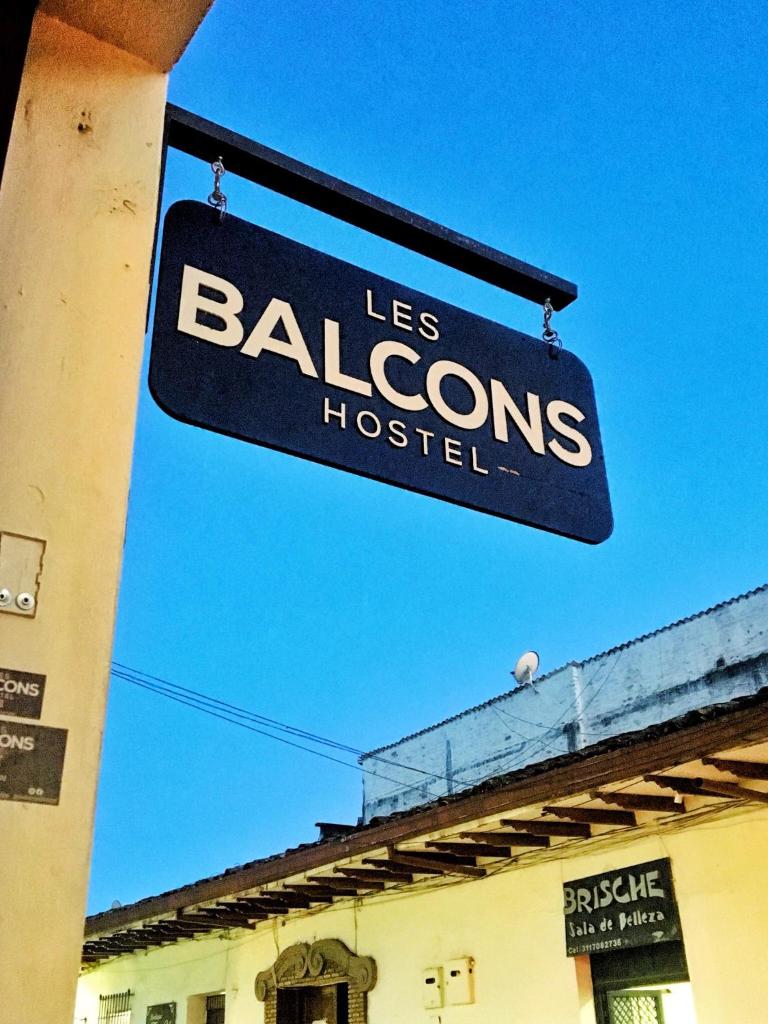 Les Balcons Hostel photo 1