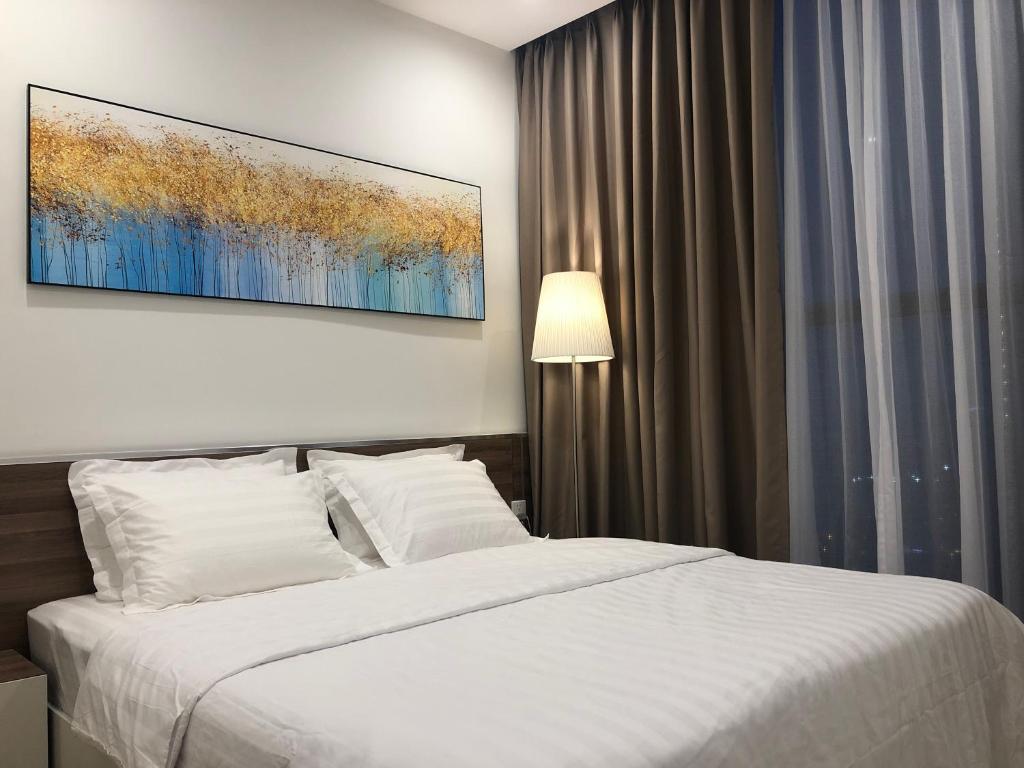 Luxury Condotel 2BR/30F Vinhomes Skylake Keangnam