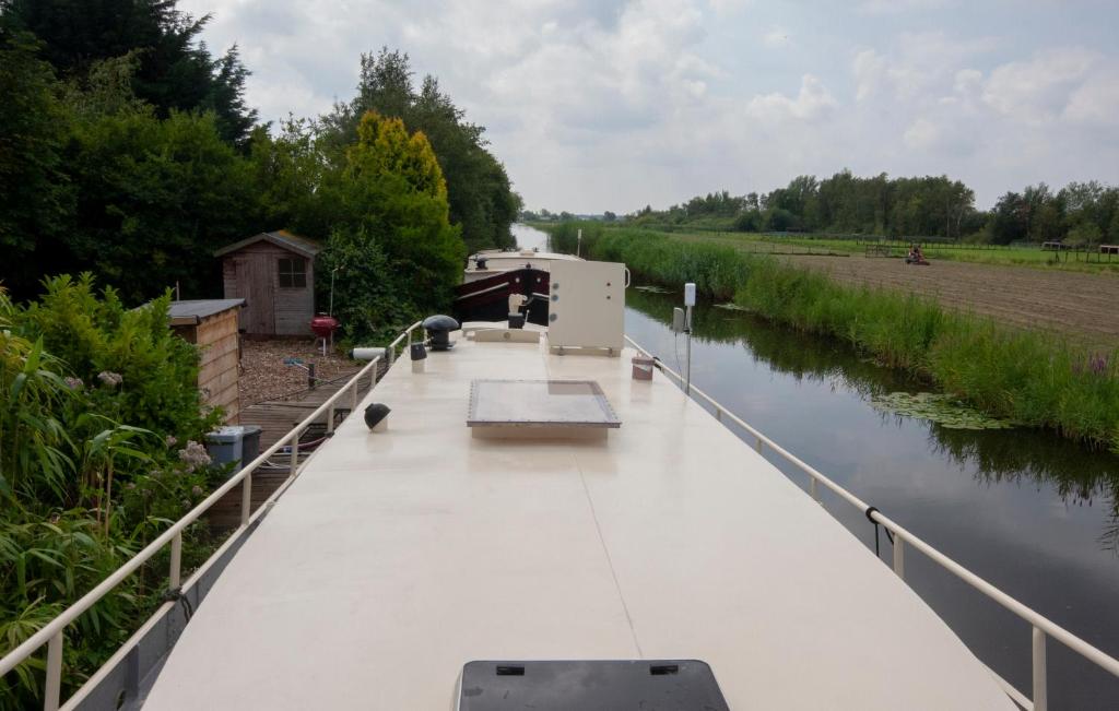 Houseboat Vinkeveen photo 3