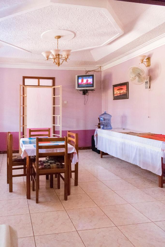 Starlight Hotel Mbale photo 3