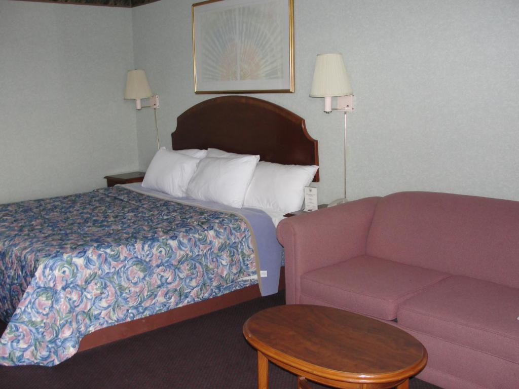 Budget Inn photo 1
