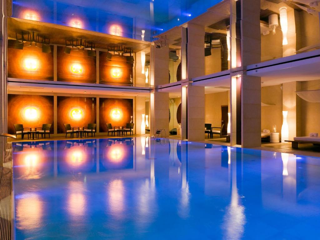 Sofitel Warsaw Victoria - Tap to explore photos