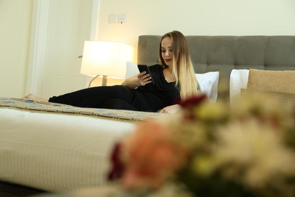 Uptown Hotel Apartment Fujairah By Gewan photo 3