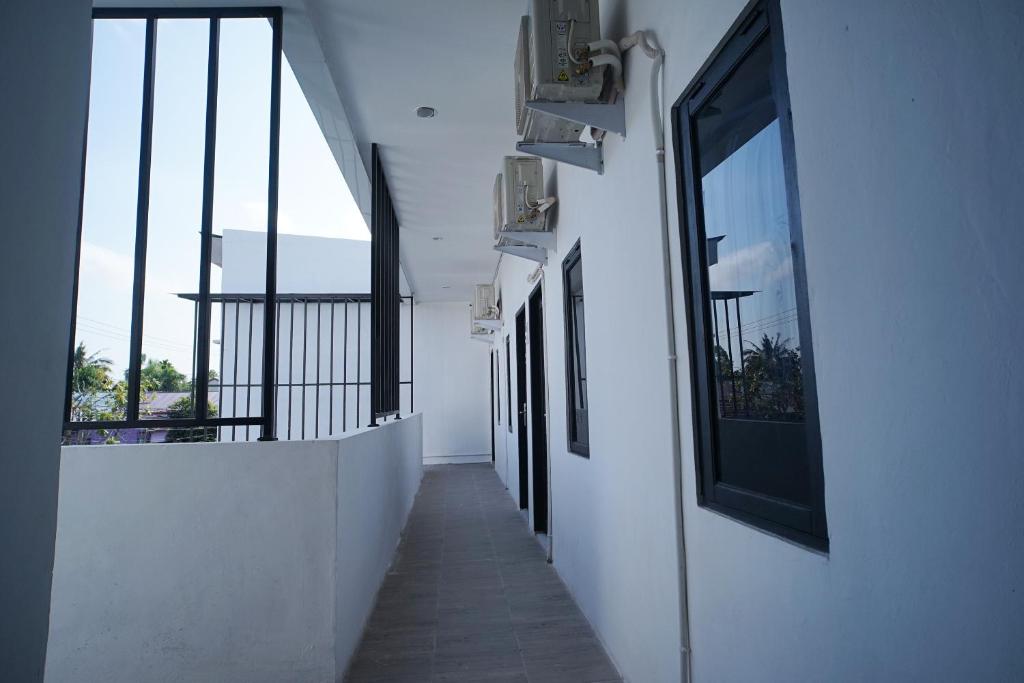 RedDoorz At Sani Guest House Balikpapan photo 4