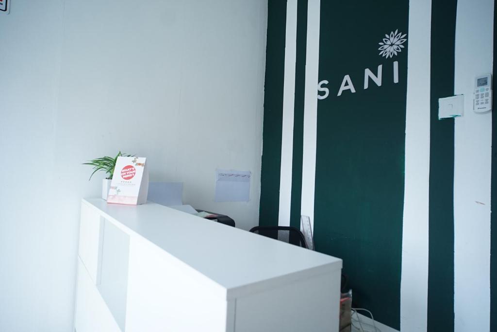 RedDoorz At Sani Guest House Balikpapan photo 2