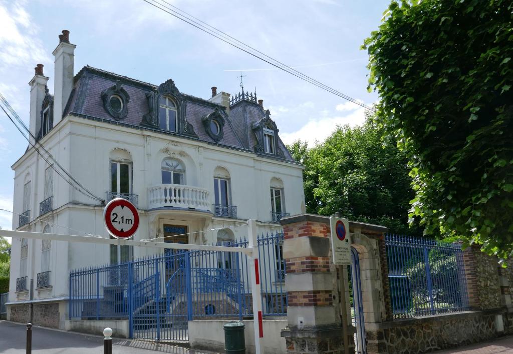 VILLA CAMILLE - Proche Paris & Disneyland photo 1