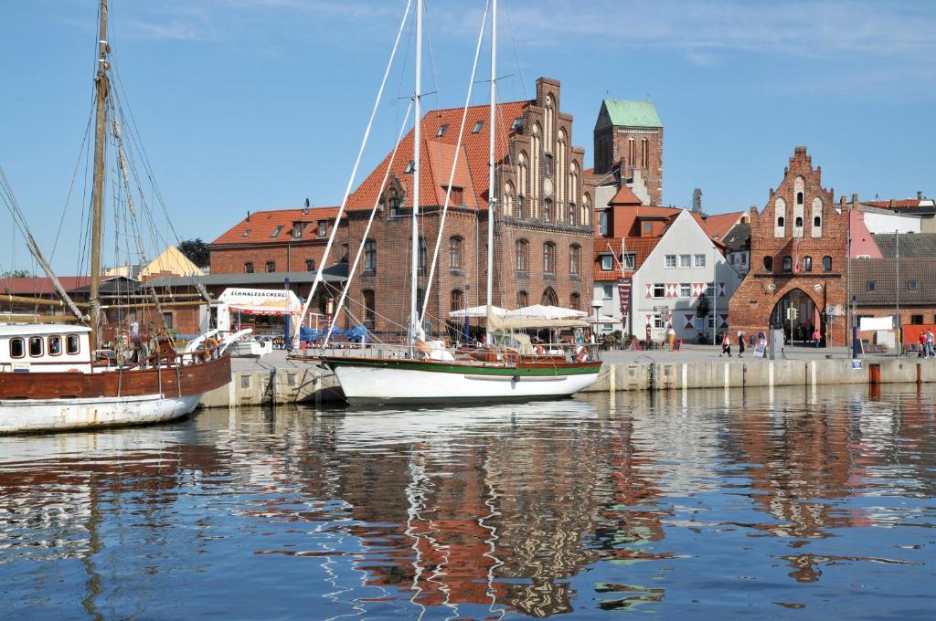 Hotel Am Alten Hafen photo 1