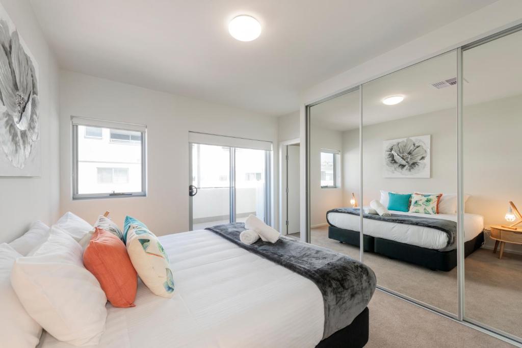 Astra Apartments Merewether - Tap to explore photos