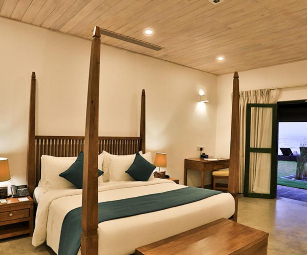 Regenta Arie Lagoon Negombo photo 1