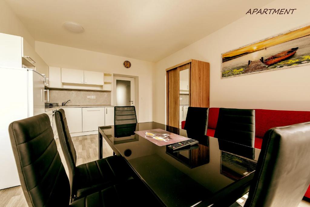 Апартаменты (Апартаменты с 2 спальнями), Отель Otakar
