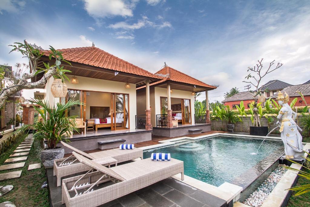 The Aruna Villa by Purely Room Type - One-Bedroom Villa with Garden and Pool View