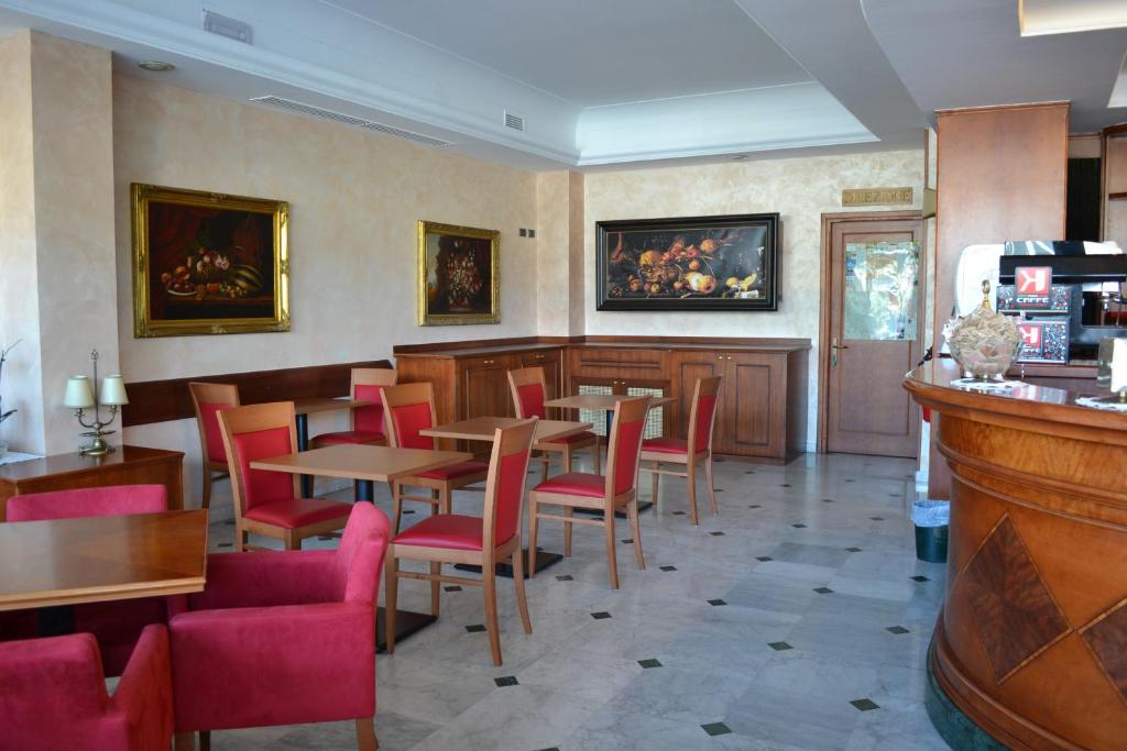 Sun Hotel photo 2