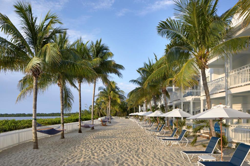 Parrot Key Hotel & Villas image