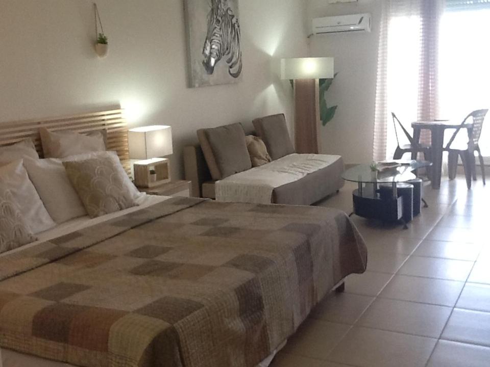 Studio 03 vue mer Orient Bay photo 4