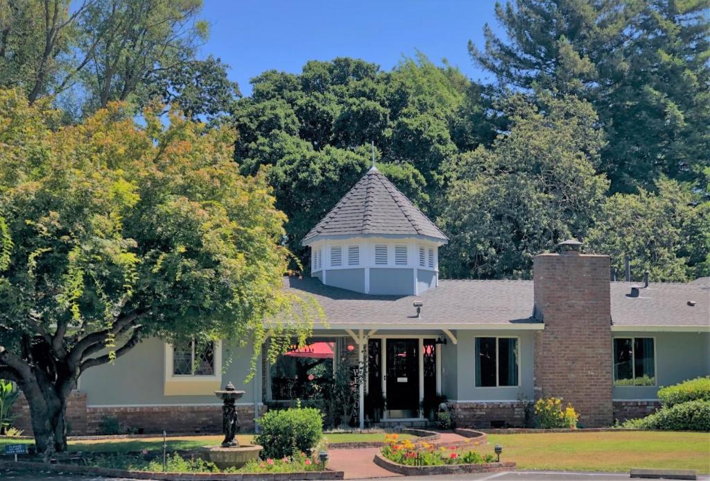 Stahlecker House Inn image