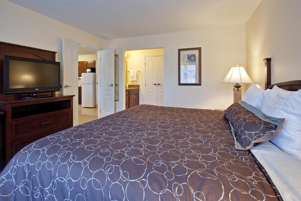 Staybridge Suites Indianapolis-Carmel, an IHG Hotel photo 2