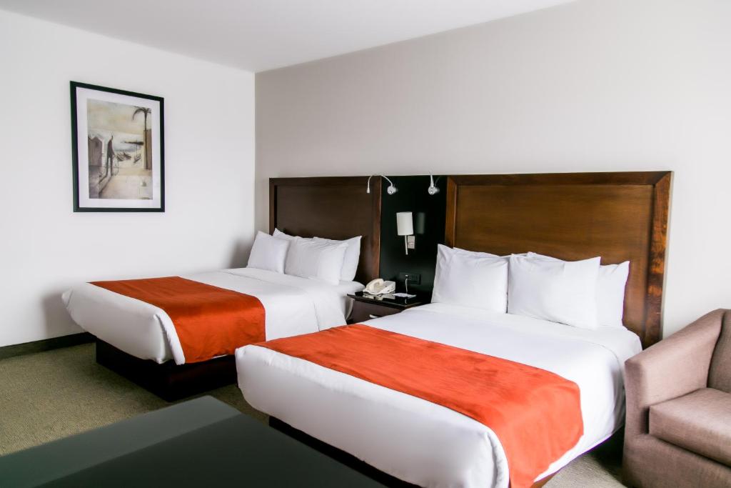 Двухместный (Двухместный номер с 2 двуспальными кроватями), Radisson Poliforum Plaza Hotel Leon