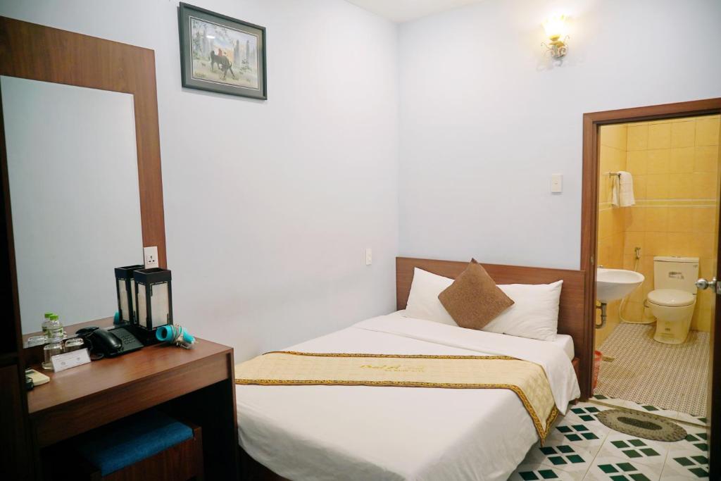 Khách Sạn Đại Á