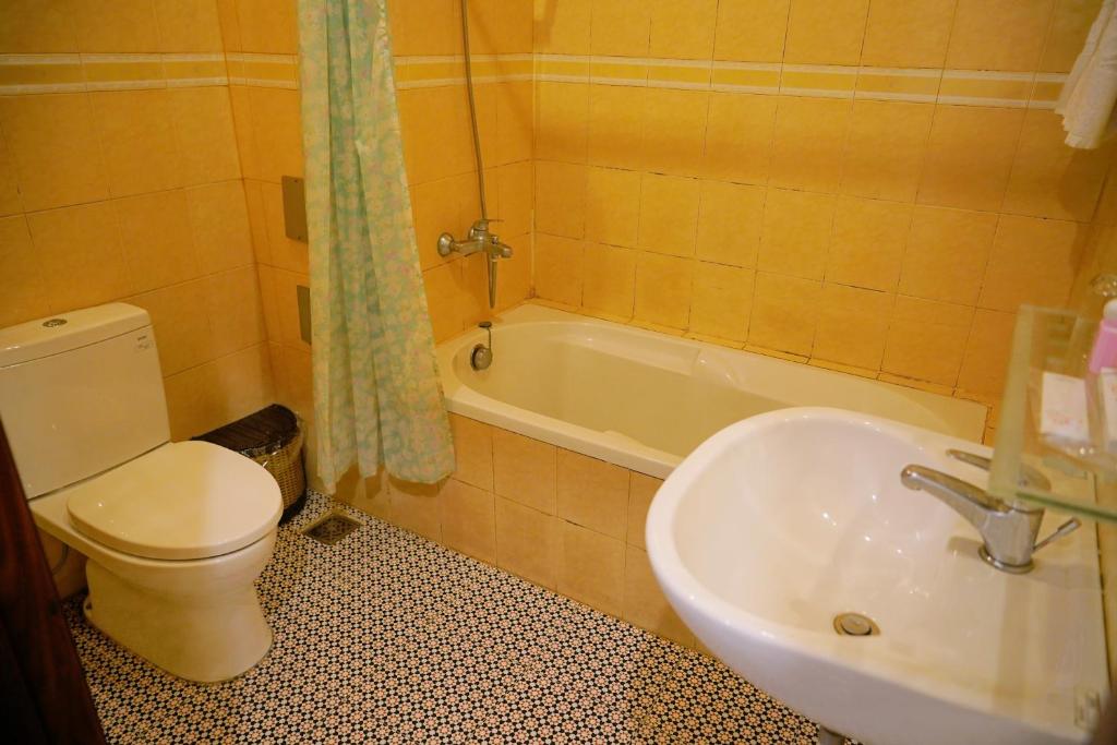 Khách Sạn Đại Á
