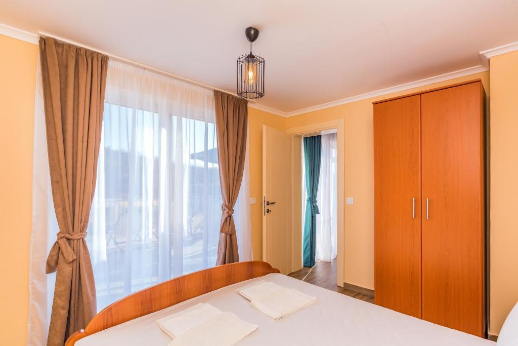 Апартаменты (Апартаменты в пентхаусе), Apartments and Rooms Sole Mar