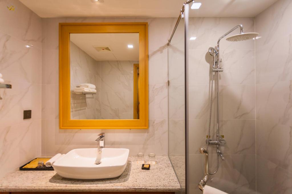 Двухместный (Номер Делюкс с кроватью размера «queen-size»), Vung Tau Riva Hotel