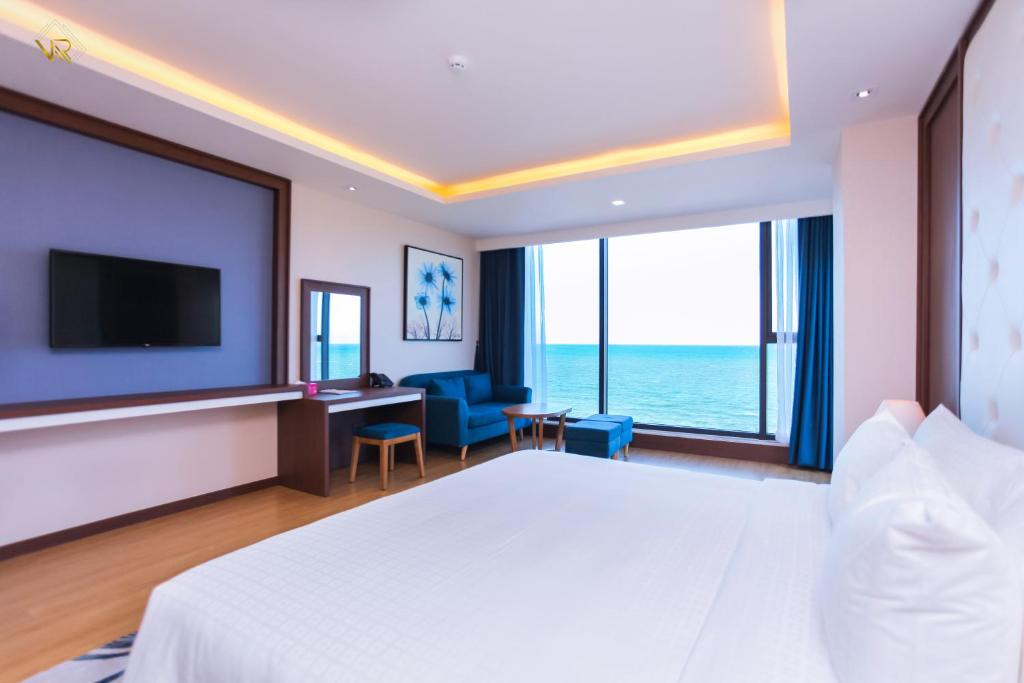 Двухместный (Номер с кроватью размера «king-size» и видом на море), Vung Tau Riva Hotel