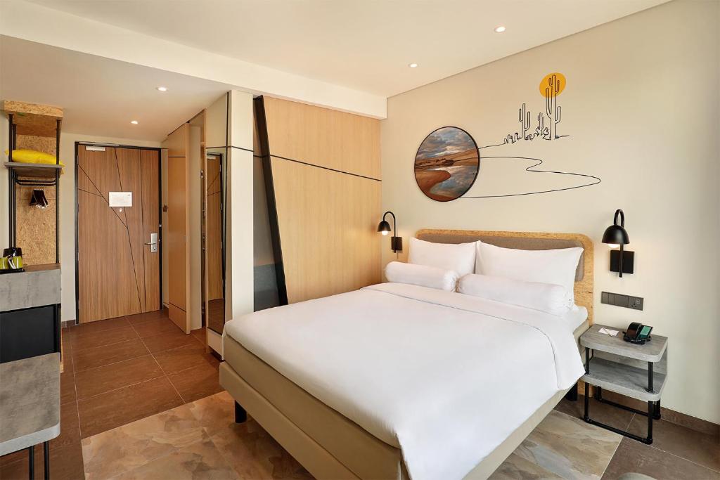 Двухместный (Улучшенный номер с кроватью размера «queen-size»), ibis Styles Jakarta Simatupang