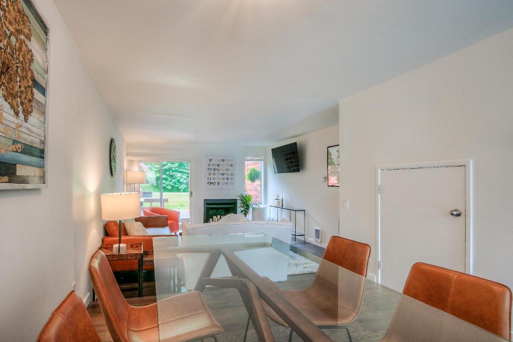 Moon River Suites #3 photo 2