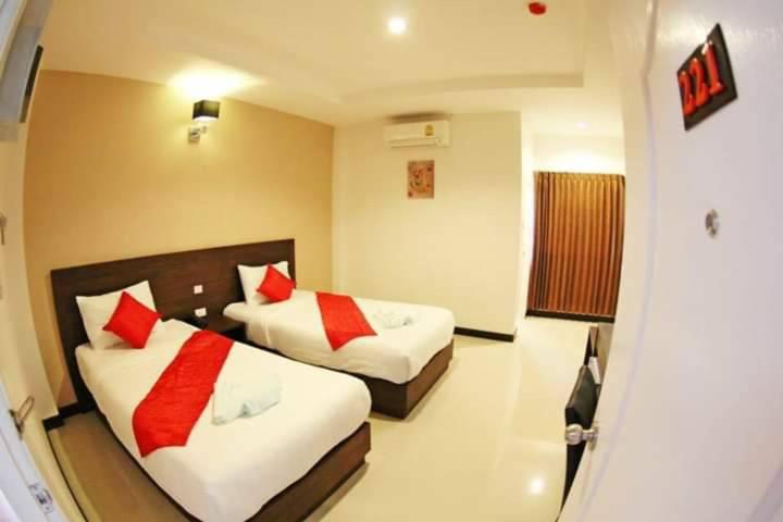 BK Place Hotel photo 3